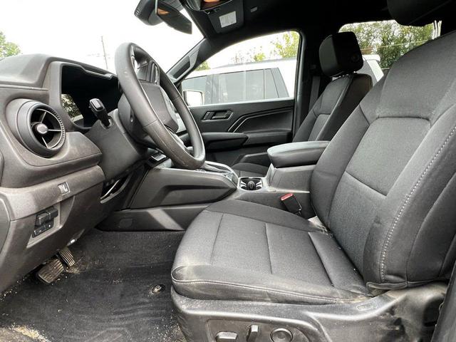 Photo of 2023 Black Chevrolet Colorado