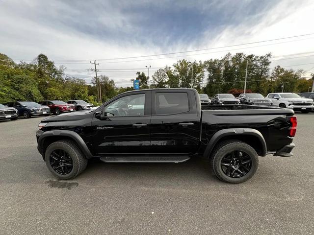 Photo of 2023 Black Chevrolet Colorado