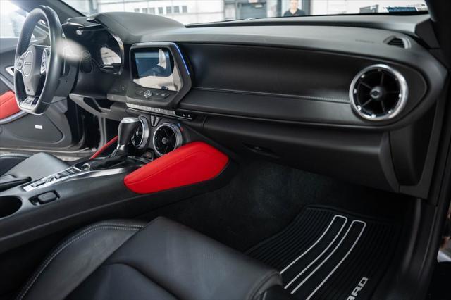 Photo of 2022 Black Chevrolet Camaro