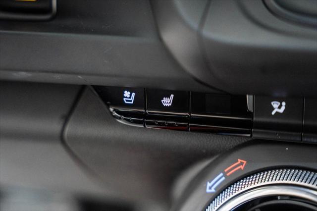 Photo of 2022 Black Chevrolet Camaro