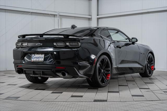 Photo of 2022 Black Chevrolet Camaro