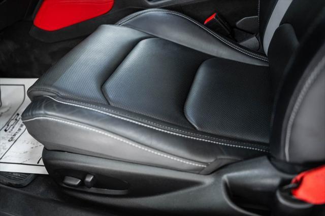 Photo of 2022 Black Chevrolet Camaro