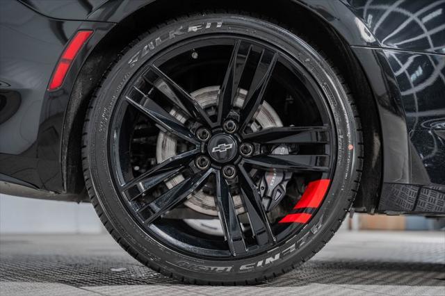 Photo of 2022 Black Chevrolet Camaro