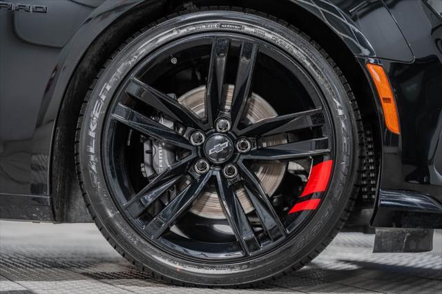 Photo of 2022 Black Chevrolet Camaro