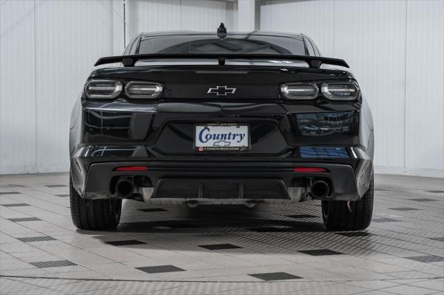 Photo of 2022 Black Chevrolet Camaro