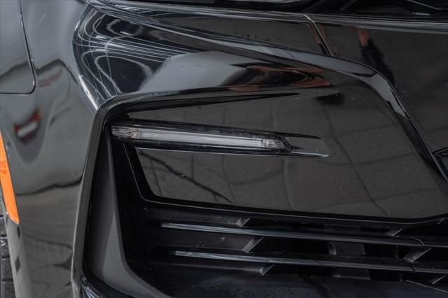 Photo of 2022 Black Chevrolet Camaro