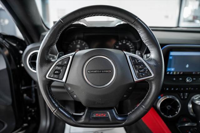 Photo of 2022 Black Chevrolet Camaro