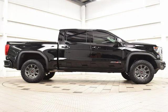 Photo of 2024 Onyx Black GMC Sierra 1500