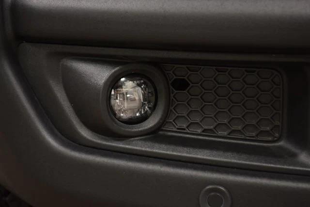 Photo of 2024 Onyx Black GMC Sierra 1500