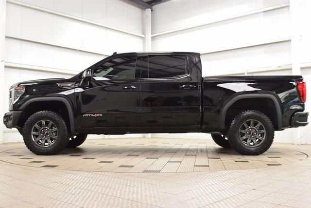 Photo of 2024 Onyx Black GMC Sierra 1500