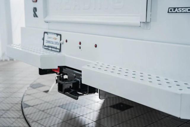Photo of 2025 Summit White Chevrolet Silverado 3500