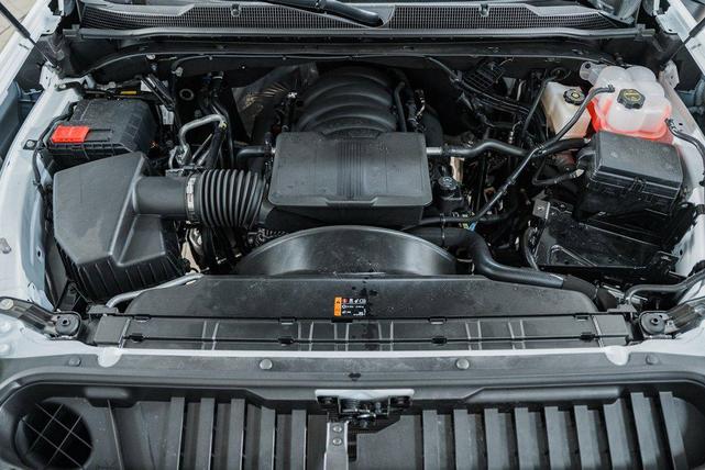 Photo of 2025 Summit White Chevrolet Silverado 3500