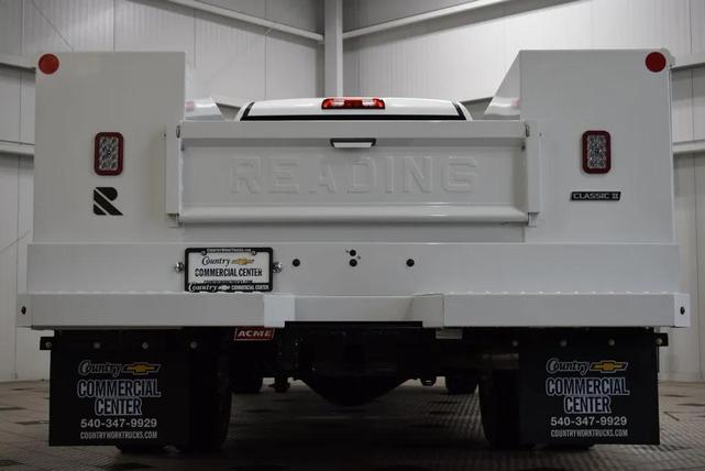 Photo of 2025 Summit White Chevrolet Silverado 3500