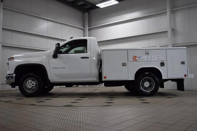 Photo of 2025 Summit White Chevrolet Silverado 3500