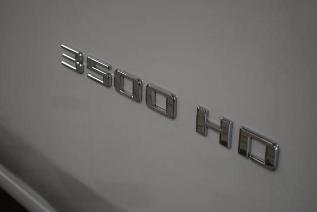 Photo of 2025 Summit White Chevrolet Silverado 3500