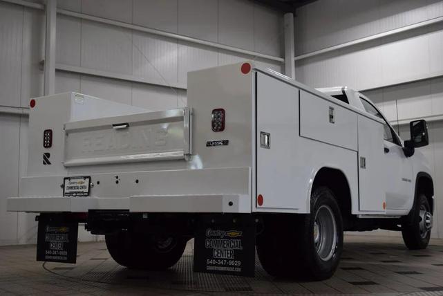 Photo of 2025 Summit White Chevrolet Silverado 3500