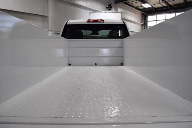 Photo of 2025 Summit White Chevrolet Silverado 3500
