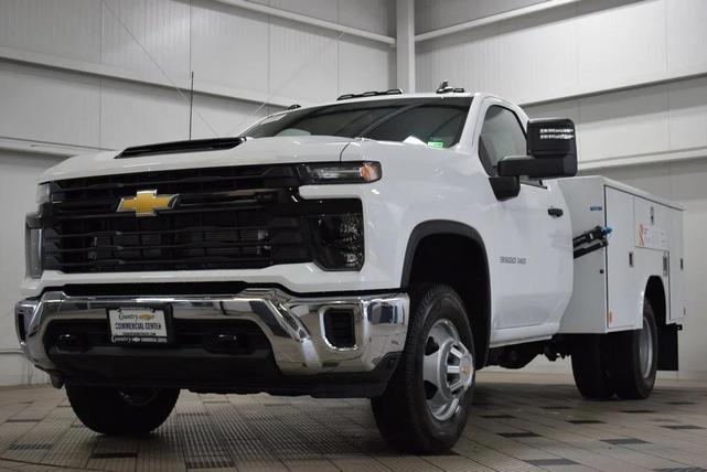 Photo of 2025 Summit White Chevrolet Silverado 3500