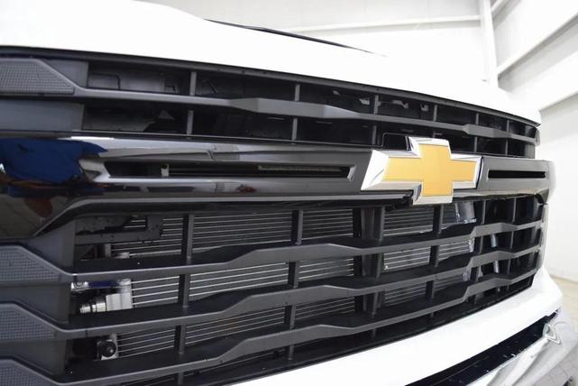 Photo of 2025 Summit White Chevrolet Silverado 3500