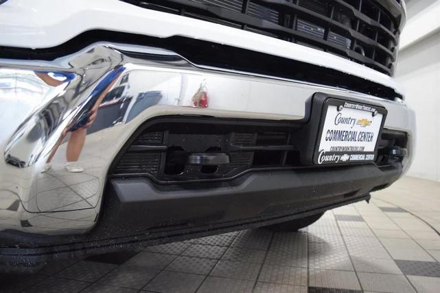 Photo of 2025 Summit White Chevrolet Silverado 3500