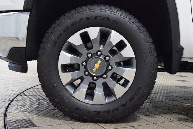Photo of 2025 Summit White Chevrolet Silverado 2500