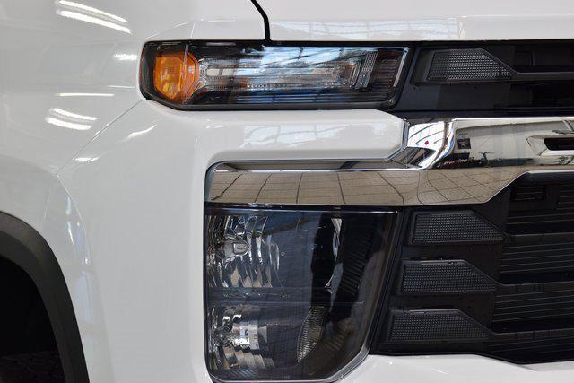 Photo of 2025 Summit White Chevrolet Silverado 2500