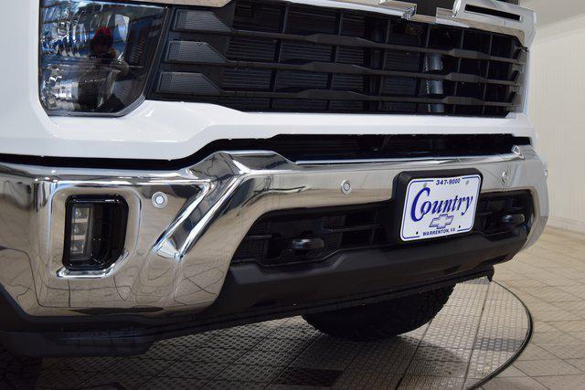 Photo of 2025 Summit White Chevrolet Silverado 2500