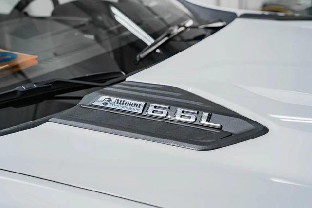 Photo of 2025 Summit White Chevrolet Silverado 3500