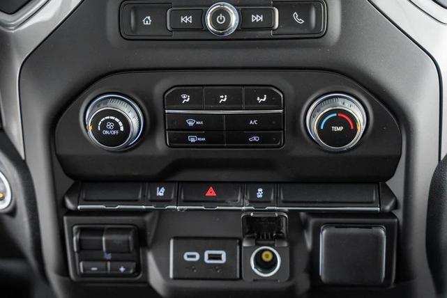 Photo of 2025 Summit White Chevrolet Silverado 3500