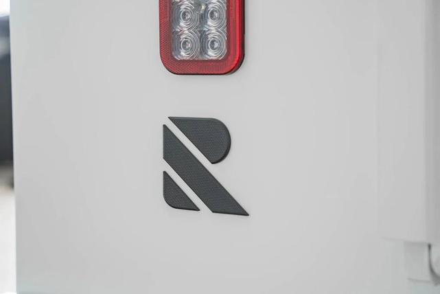 Photo of 2025 Summit White Chevrolet Silverado 3500