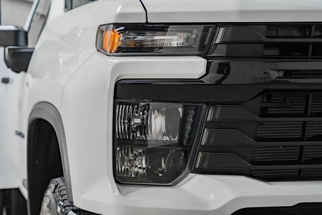 Photo of 2025 Summit White Chevrolet Silverado 3500