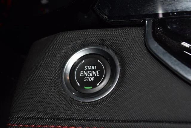 Photo of 2023 Radiant Red Tintcoat Chevrolet Colorado