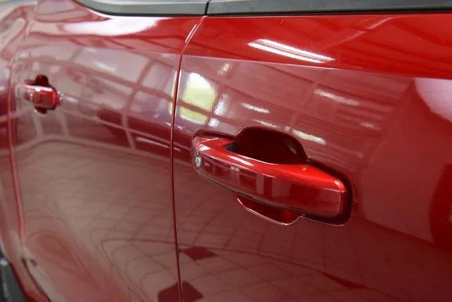 Photo of 2023 Radiant Red Tintcoat Chevrolet Colorado