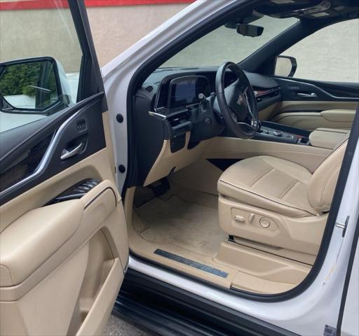 Photo of 2022 Crystal White Tricoat Cadillac Escalade ESV