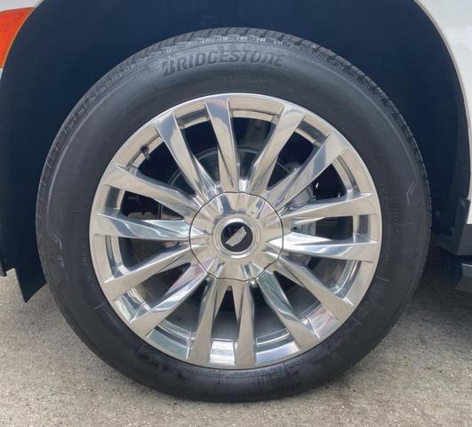 Photo of 2022 Crystal White Tricoat Cadillac Escalade ESV