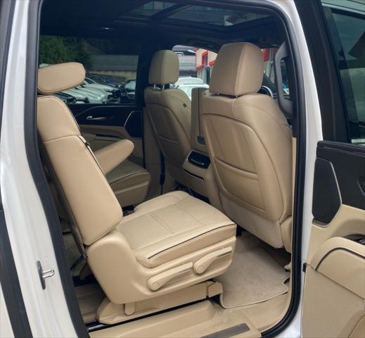 Photo of 2022 Crystal White Tricoat Cadillac Escalade ESV