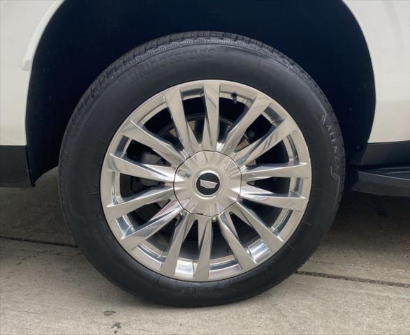 Photo of 2022 Crystal White Tricoat Cadillac Escalade ESV
