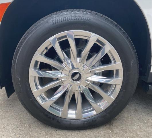 Photo of 2022 Crystal White Tricoat Cadillac Escalade ESV