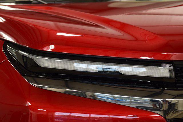 Photo of 2026 Radiant Red Tintcoat Chevrolet Traverse
