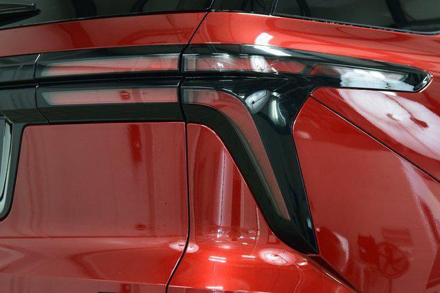 Photo of 2026 Radiant Red Tintcoat Chevrolet Traverse