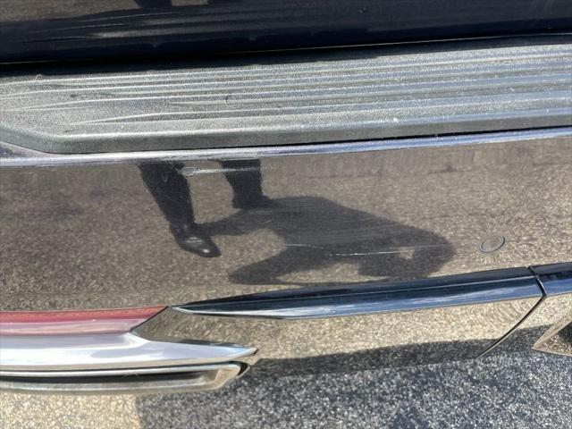 Photo of 2022 Galactic Gray Metallic Cadillac Escalade ESV