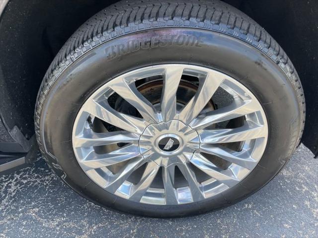 Photo of 2022 Galactic Gray Metallic Cadillac Escalade ESV