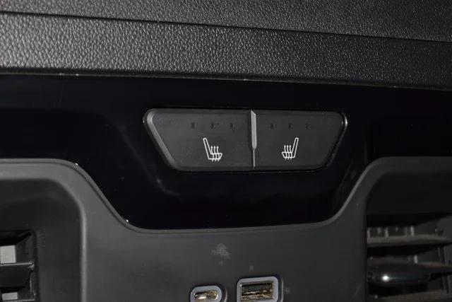 Photo of 2023 Onyx Black GMC Sierra 1500