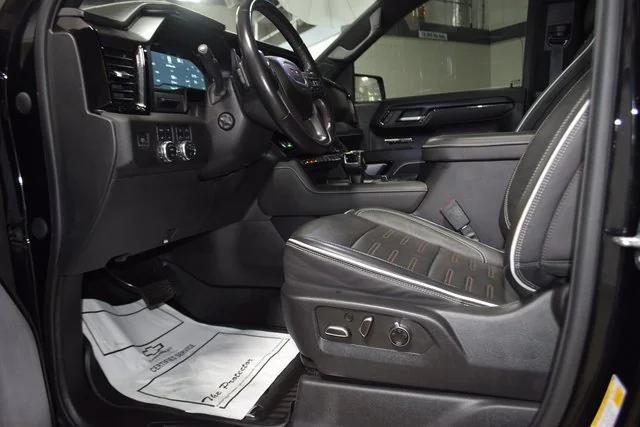 Photo of 2023 Onyx Black GMC Sierra 1500