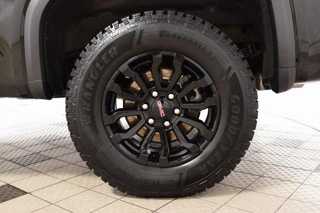 Photo of 2023 Onyx Black GMC Sierra 1500
