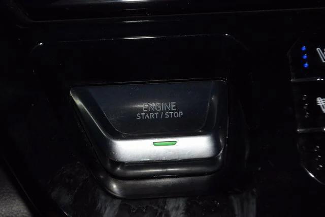 Photo of 2023 Onyx Black GMC Sierra 1500