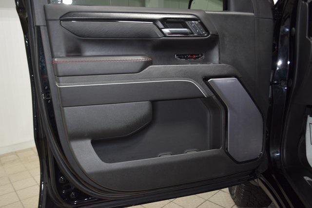 Photo of 2023 Onyx Black GMC Sierra 1500