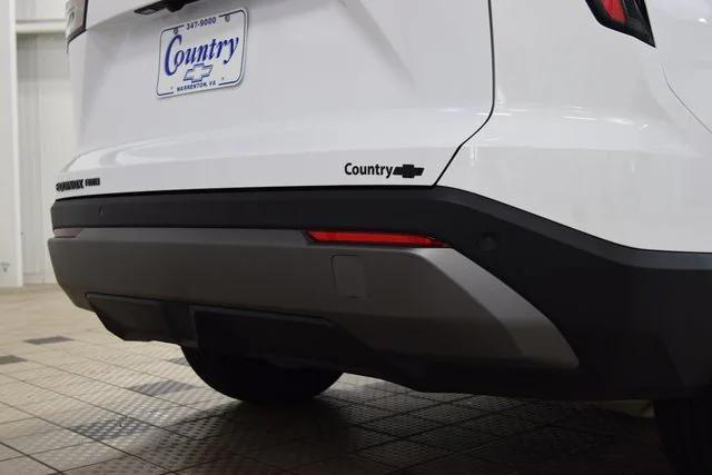Photo of 2026 Summit White Chevrolet Equinox