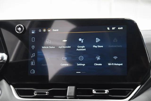 Photo of 2026 Summit White Chevrolet Equinox