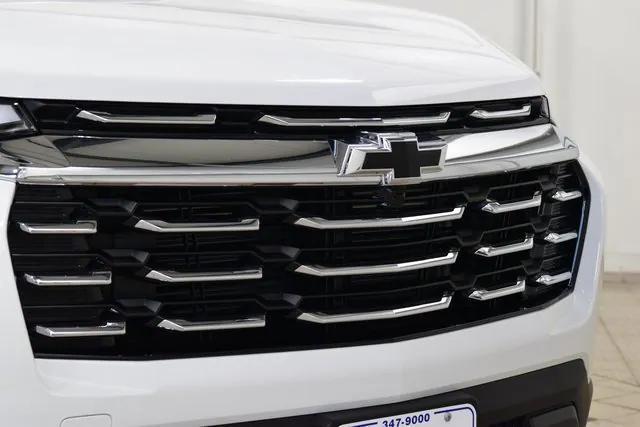 Photo of 2026 Summit White Chevrolet Equinox